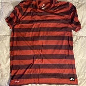 Nike sb Dri fit t shirt